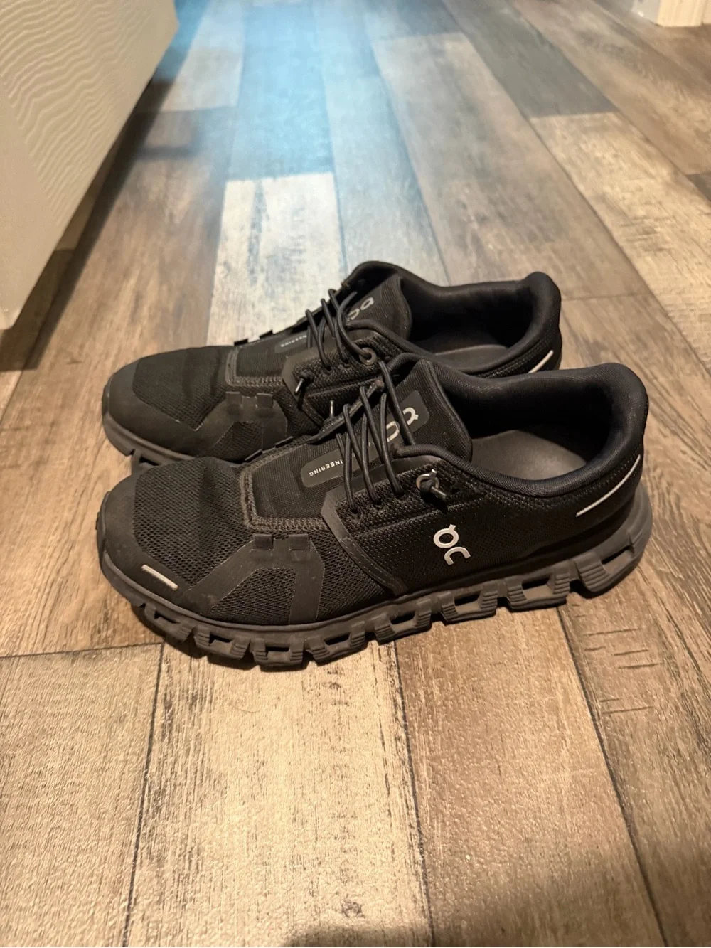 On Running Women’s Black Sneakers